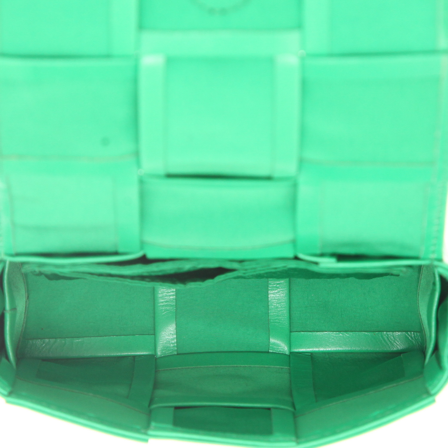 Sac bandoulière Bottega Veneta  Cassette en cuir intrecciato vert - Detail D3