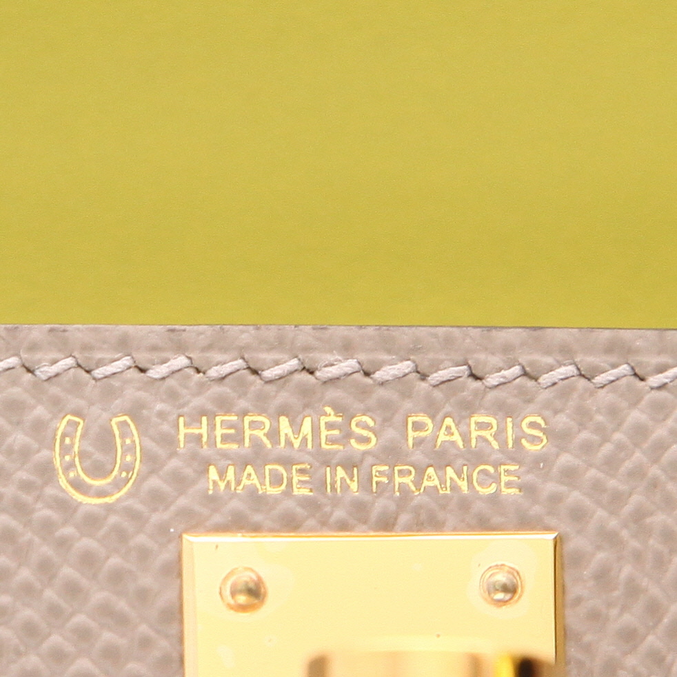 Bolso bandolera Hermès  Kelly 20 cm en cuero epsom gris tórtola - Detail D2