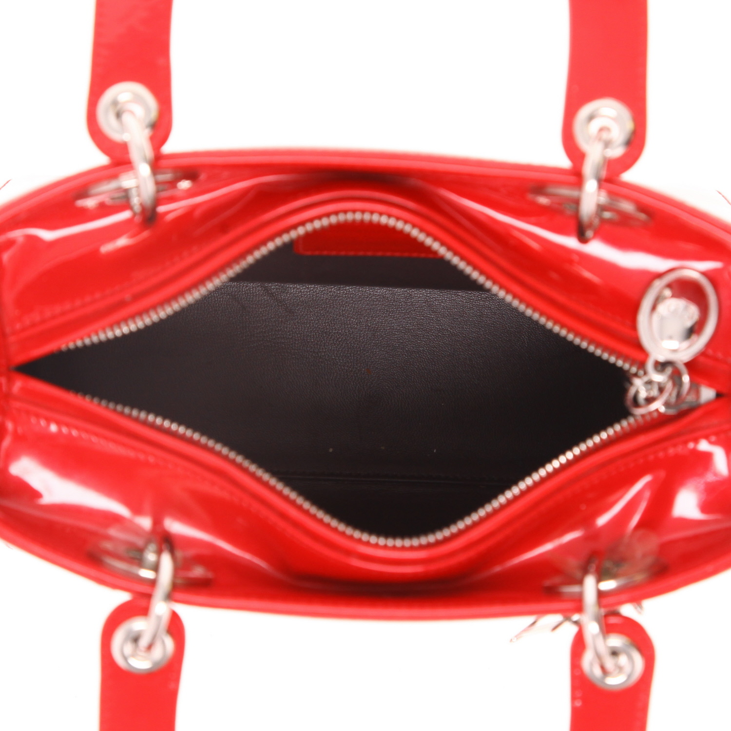 Dior  Lady Dior medium model  handbag  in red patent leather - Detail D3