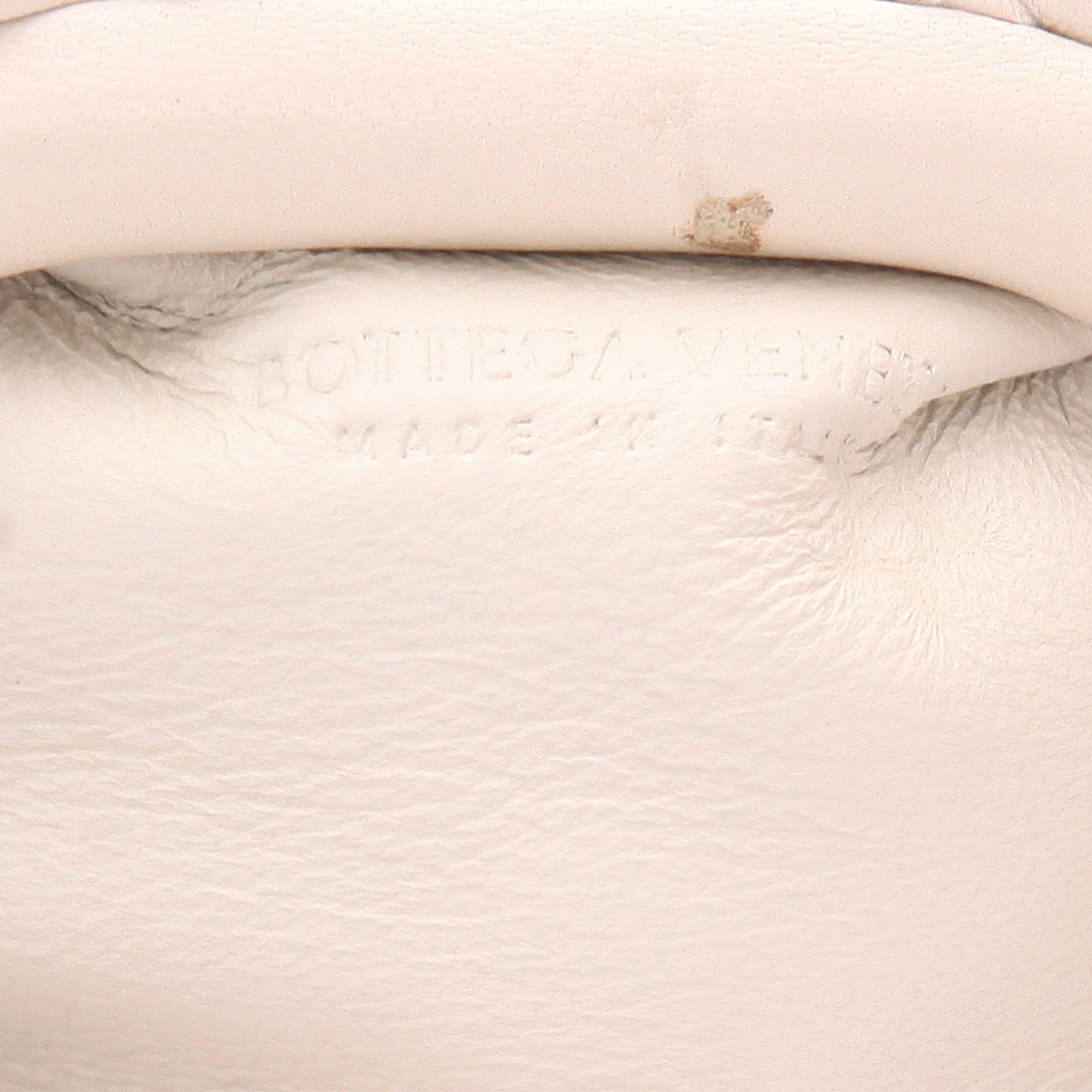 Bottega Veneta  Pouch handbag/clutch  in white intrecciato leather - Detail D2