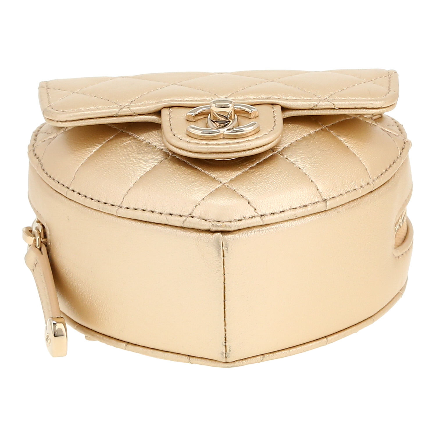 Chanel  Heart bag clutch-belt  in gold leather - Detail D1