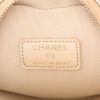 Chanel  Heart bag clutch-belt  in gold leather - Detail D2 thumbnail