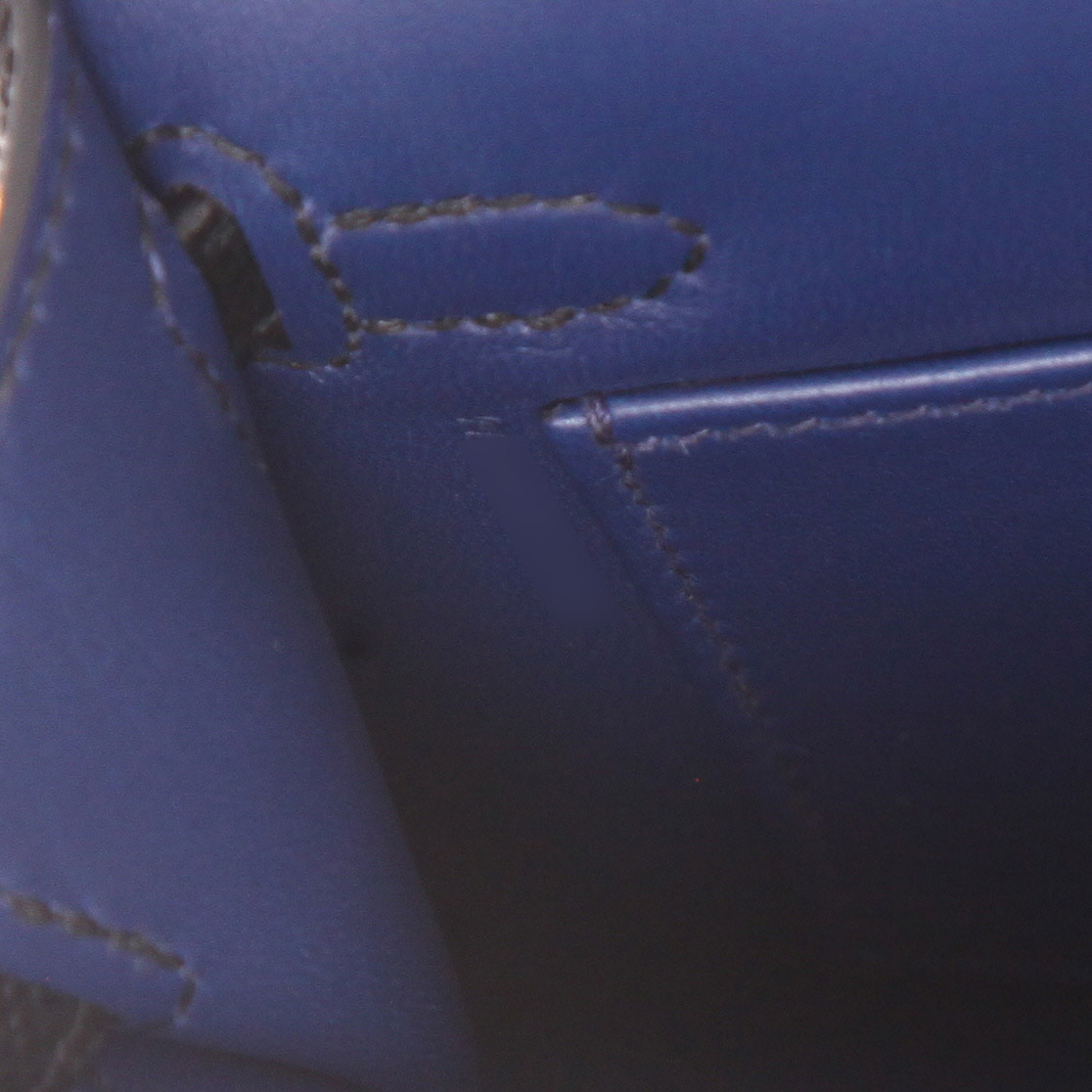 Borsa Hermès  Kelly 20 cm in pelle Epsom nera - Detail D4