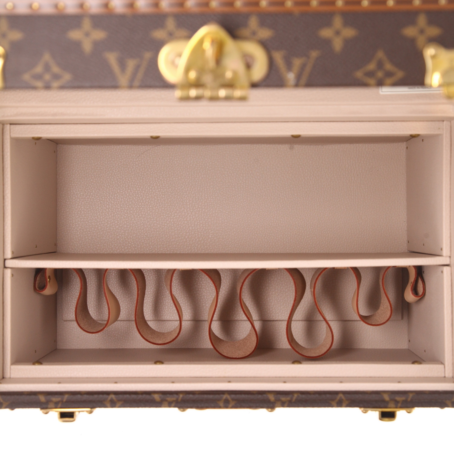 Louis Vuitton  Boîte à Pharmacie vanity case  in brown monogram canvas  and lozine (vulcanised fibre) - Detail D3