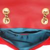 Bolso bandolera Gucci  GG Marmont en terciopelo rojo - Detail D3 thumbnail