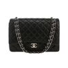 Chanel  Timeless Maxi Jumbo handbag  in black quilted leather - 360 thumbnail
