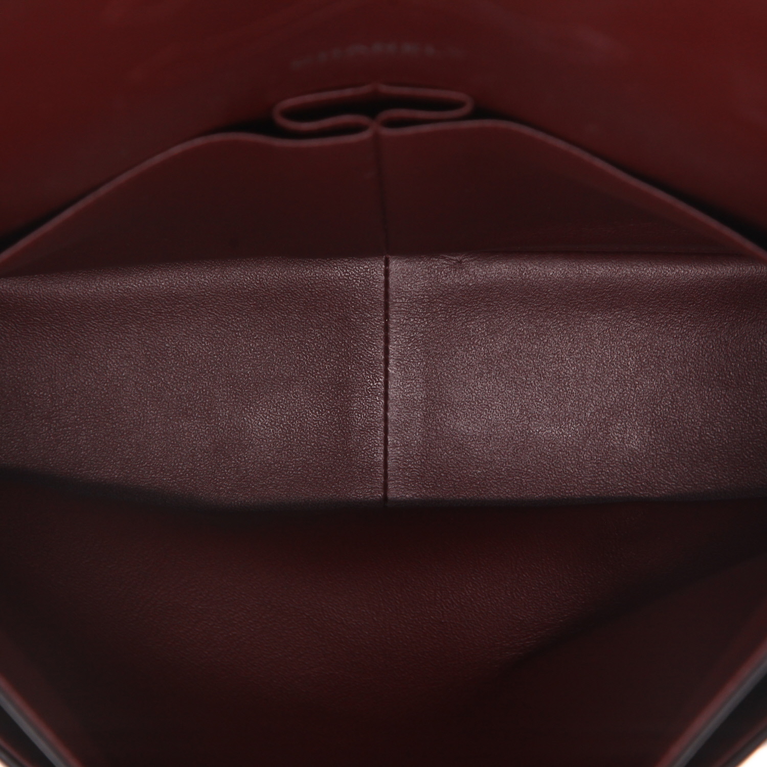 Bolso de mano Chanel  Timeless Maxi Jumbo en cuero acolchado negro - Detail D3