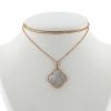 Van Cleef & Arpels Magic Alhambra long necklace in yellow gold and mother of pearl - 360 thumbnail