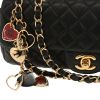 Chanel   handbag  in black quilted leather - Detail D6 thumbnail