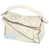 Loewe  Puzzle  shoulder bag  in white and blue grained leather - Detail D4 thumbnail