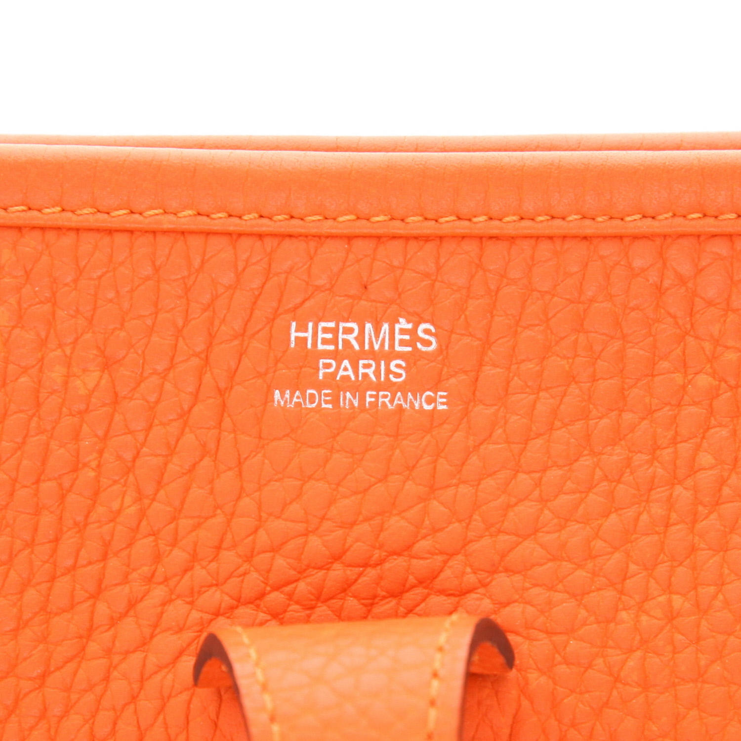 Bolso bandolera Hermès  Evelyne 29 cm en cuero togo naranja - Detail D2