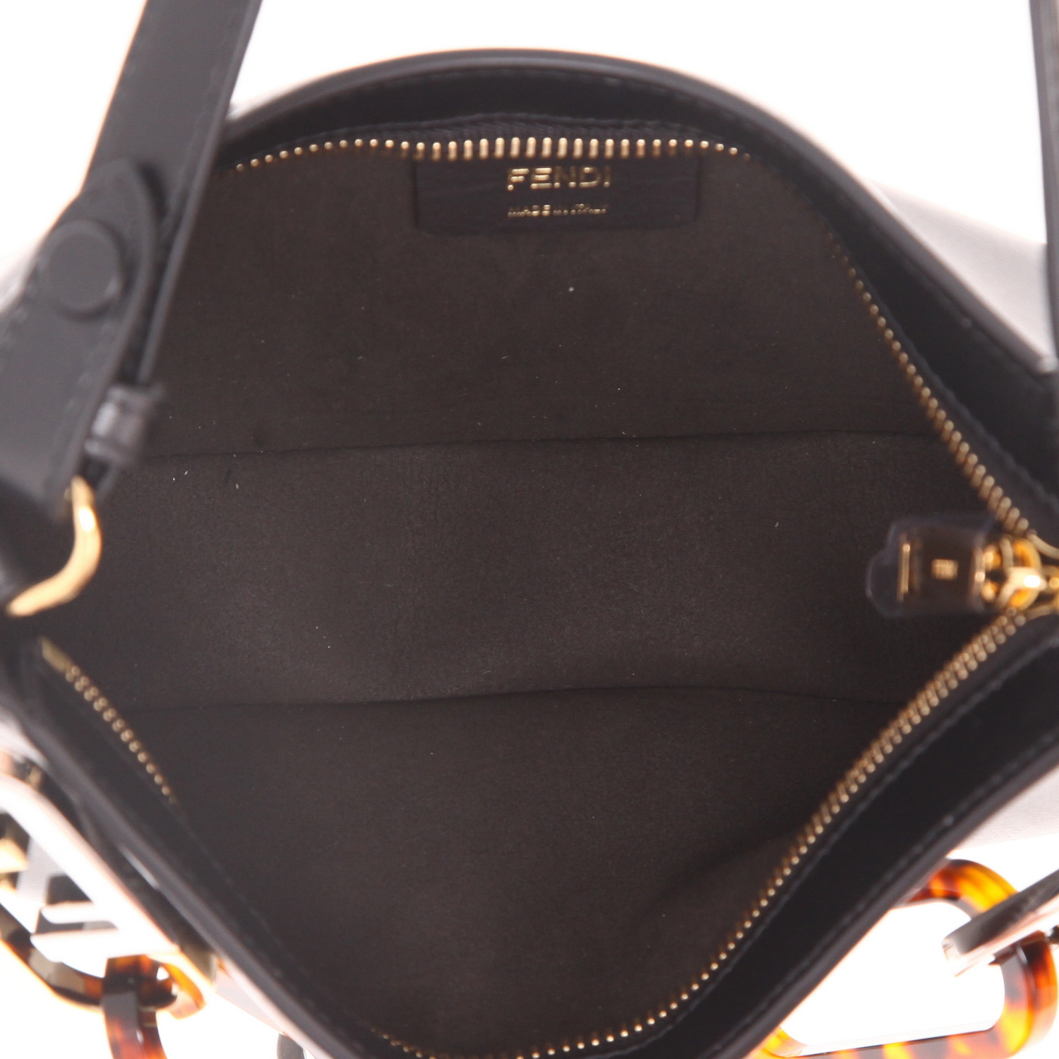 Sac à main Fendi  O'Lock Swing en cuir noir - Detail D3