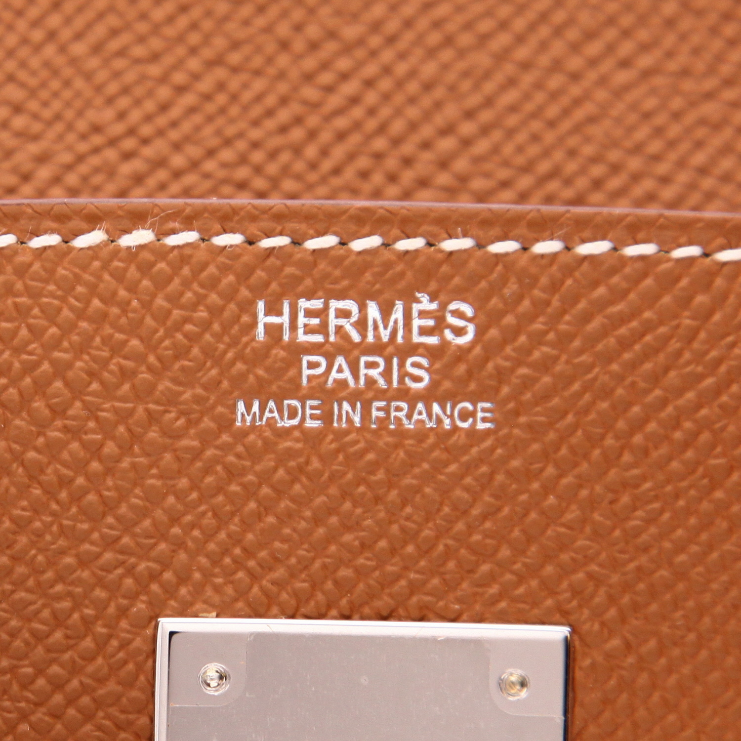 Bolso de mano Hermès  Birkin 30 cm en cuero epsom color oro - Detail D2