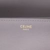 Bolso bandolera Celine  Triomphe Teen en cuero gris - Detail D2 thumbnail