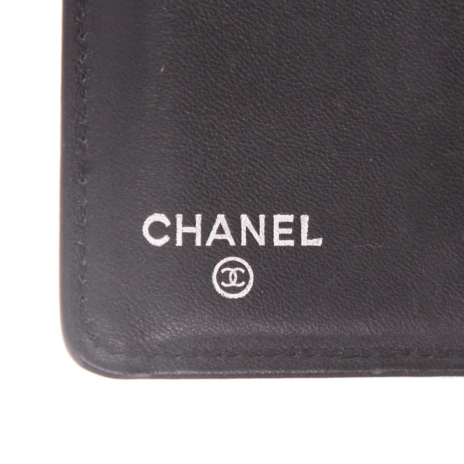 Portefeuille Chanel   en cuir grainé noir - Detail D2