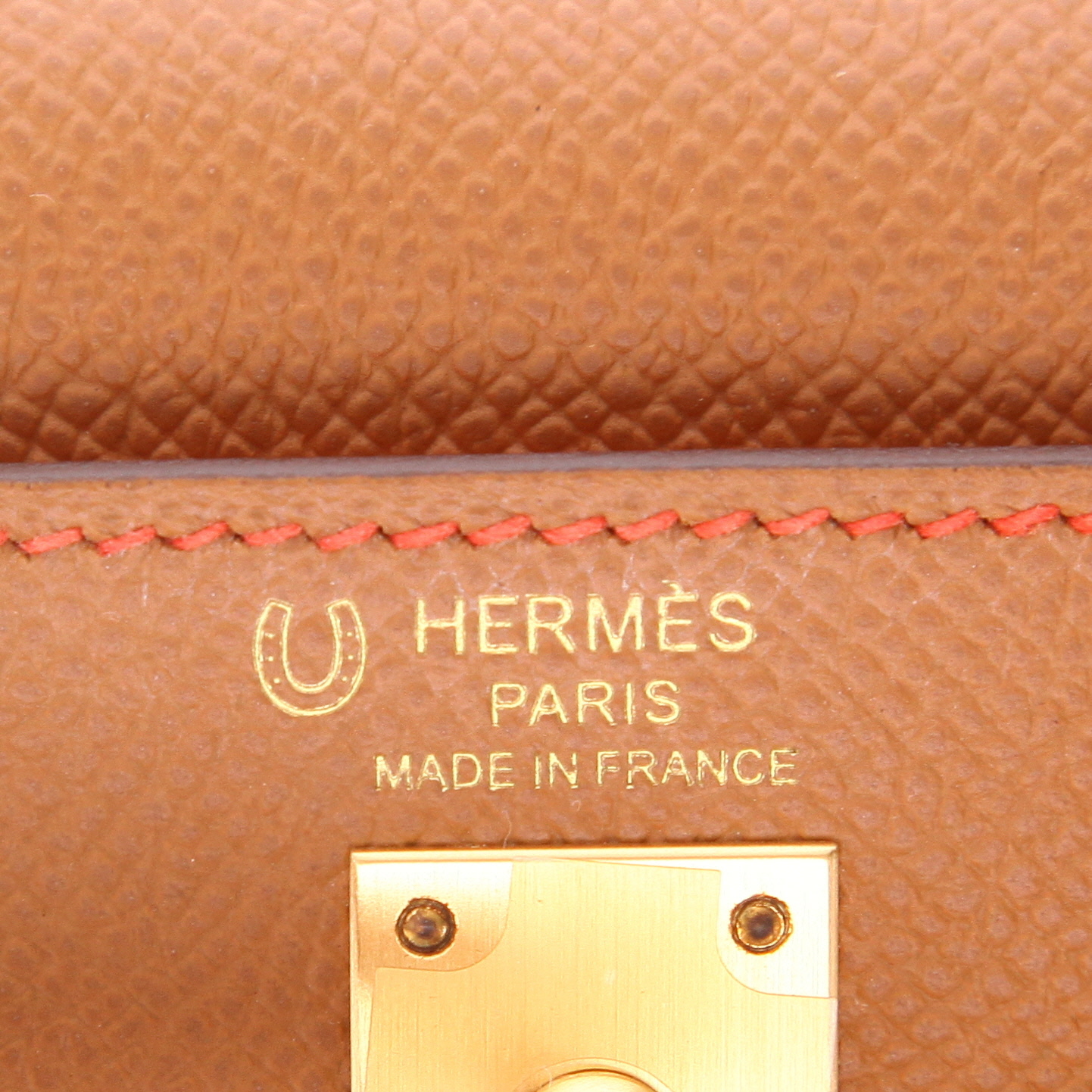 Sac à main Hermès  Kelly 25 cm en cuir epsom gold - Detail D2