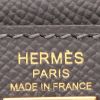 Hermès  Kelly 25 cm handbag  in anthracite grey epsom leather - Detail D2 thumbnail