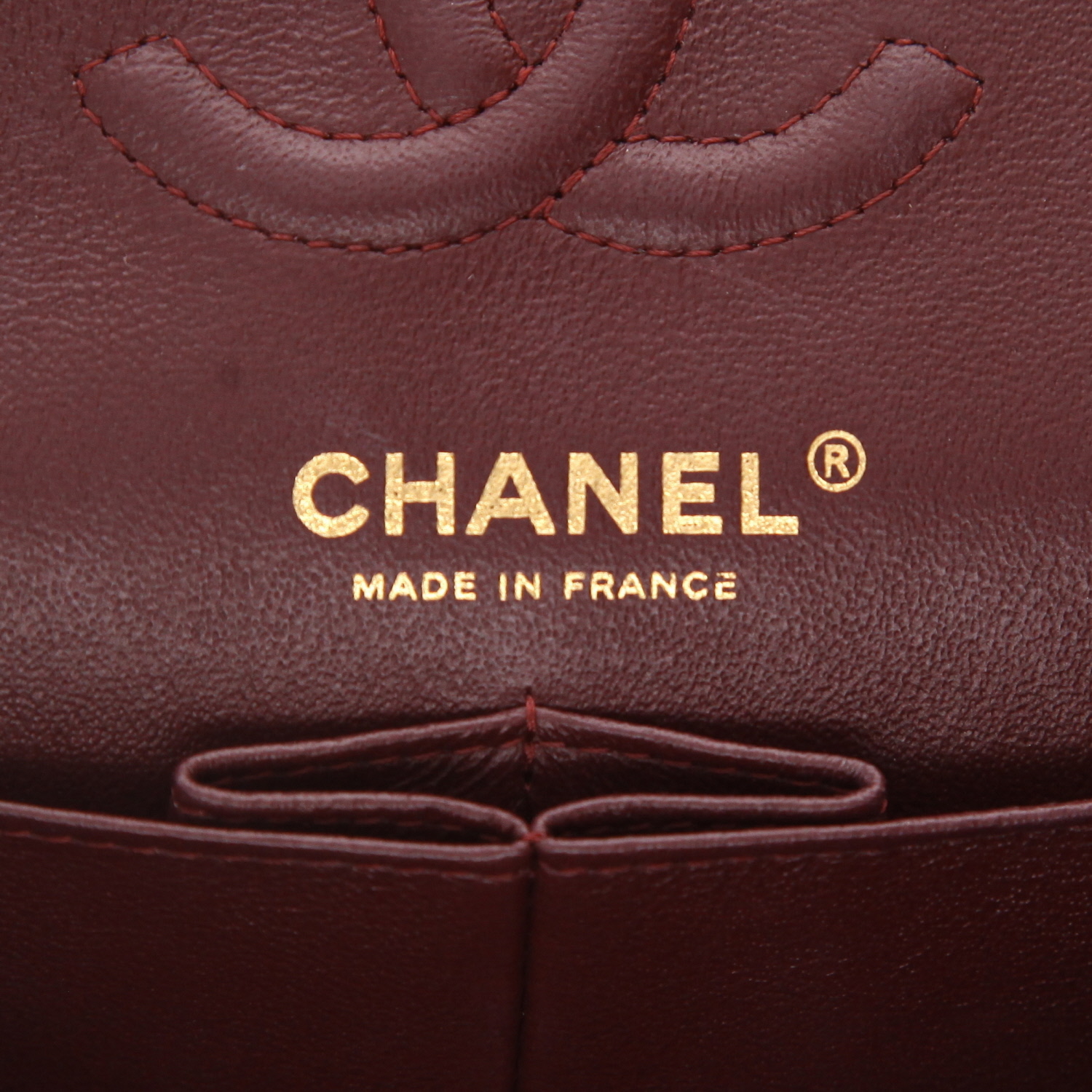 Sac à main Chanel  Timeless Petit en cuir matelassé noir - Detail D2