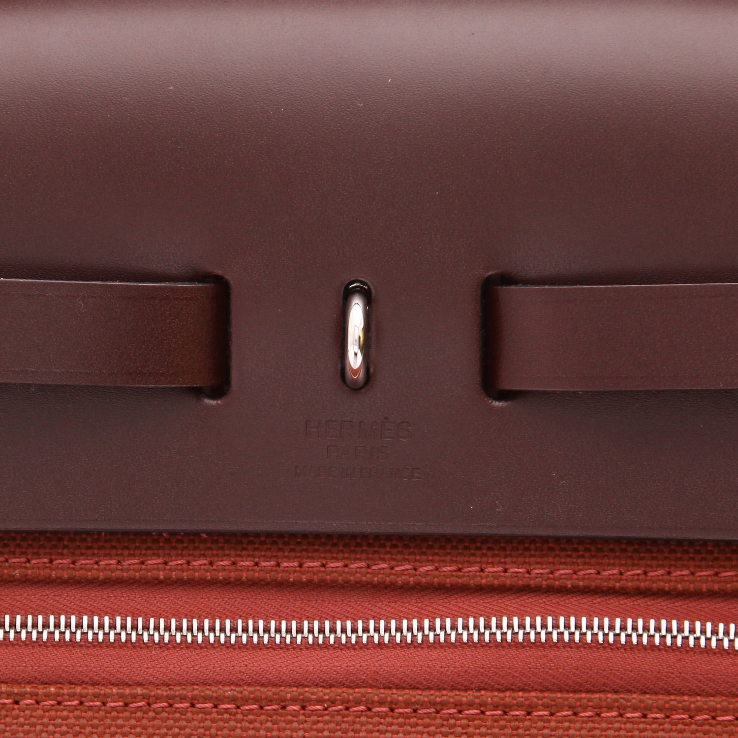 Borsa Hermès  Herbag Quadrille in tela rossa e color crema e pelle bordeaux - Detail D2