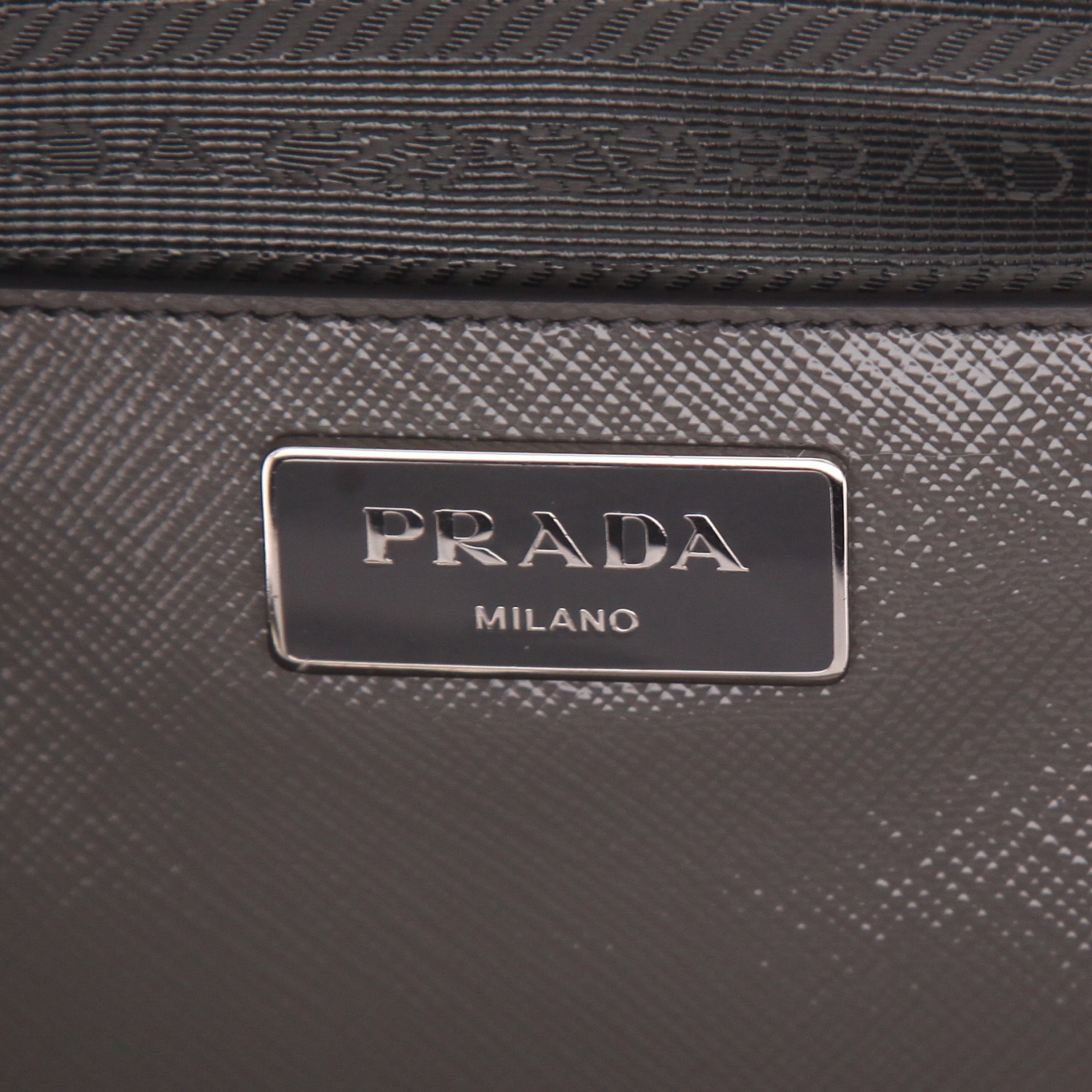 Sac à main Prada  Bauletto en cuir saffiano vert-kaki - Detail D2