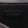 Chanel  Boy shoulder bag  in black quilted leather - Detail D2 thumbnail