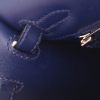 Bolso de mano Hermès  Kelly 25 cm Padded en cuero swift azul Zafiro - Detail D4 thumbnail