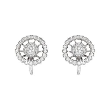 Paire de boucles d'oreilles Boucheron Ma Jolie en or blanc et diamants