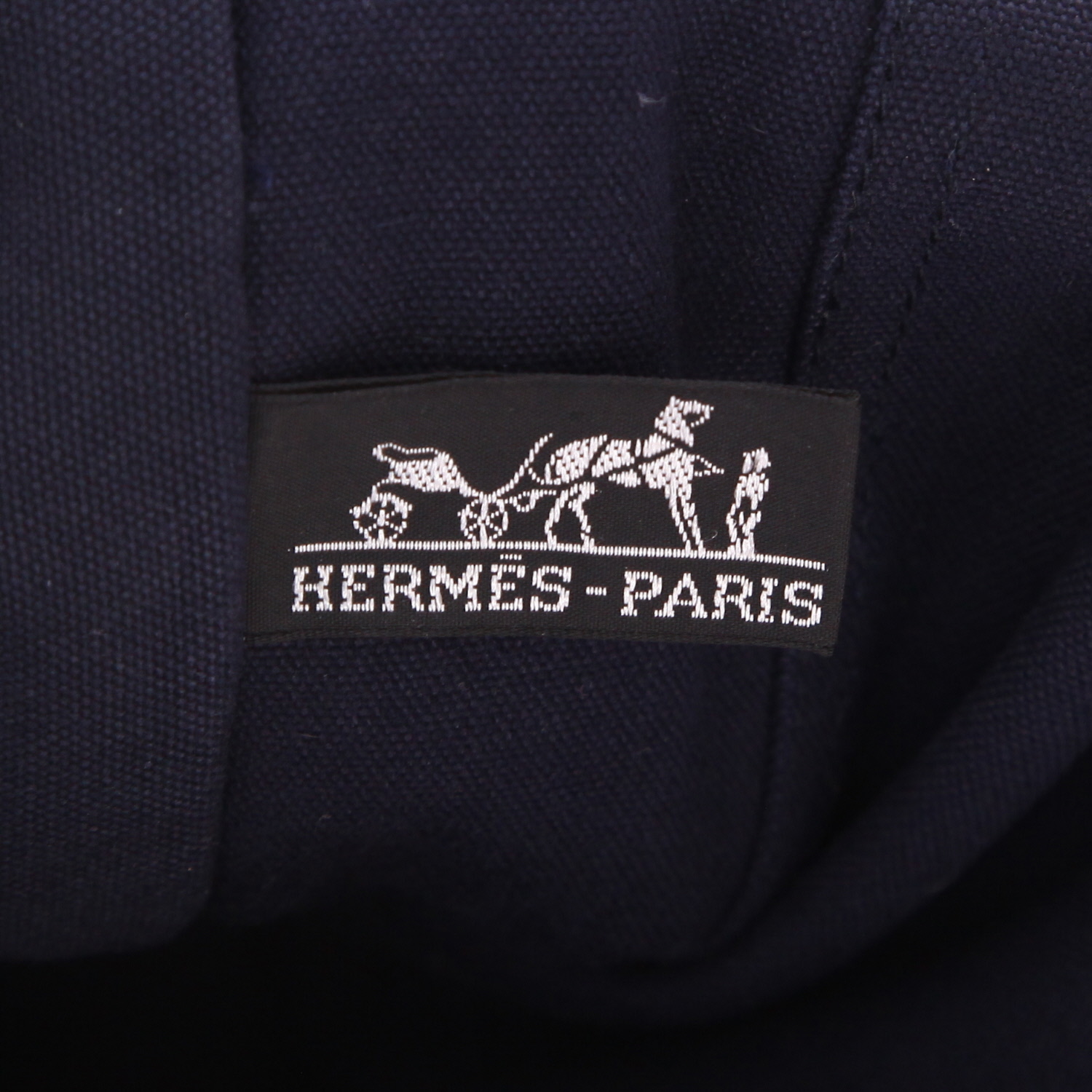 Sac cabas Hermès  Toto Bag - Shop Bag en toile bleu-marine et toile marron - Detail D2