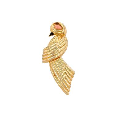 Boucheron 1980's brooch in yellow gold, coral and onyx