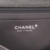 Bolso de mano Chanel  Timeless Maxi Jumbo en jersey gris - Detail D2 thumbnail