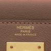 Sac à main Hermès  Kelly 28 cm en cuir Evergrain étoupe - Detail D2 thumbnail