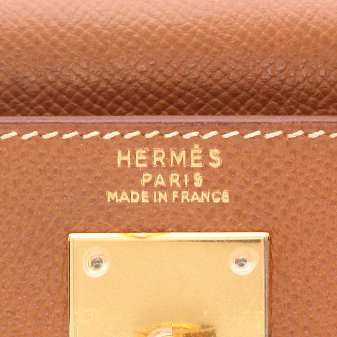 Sac à main Hermès  Kelly 32 cm en cuir Courchevel gold - Detail D2