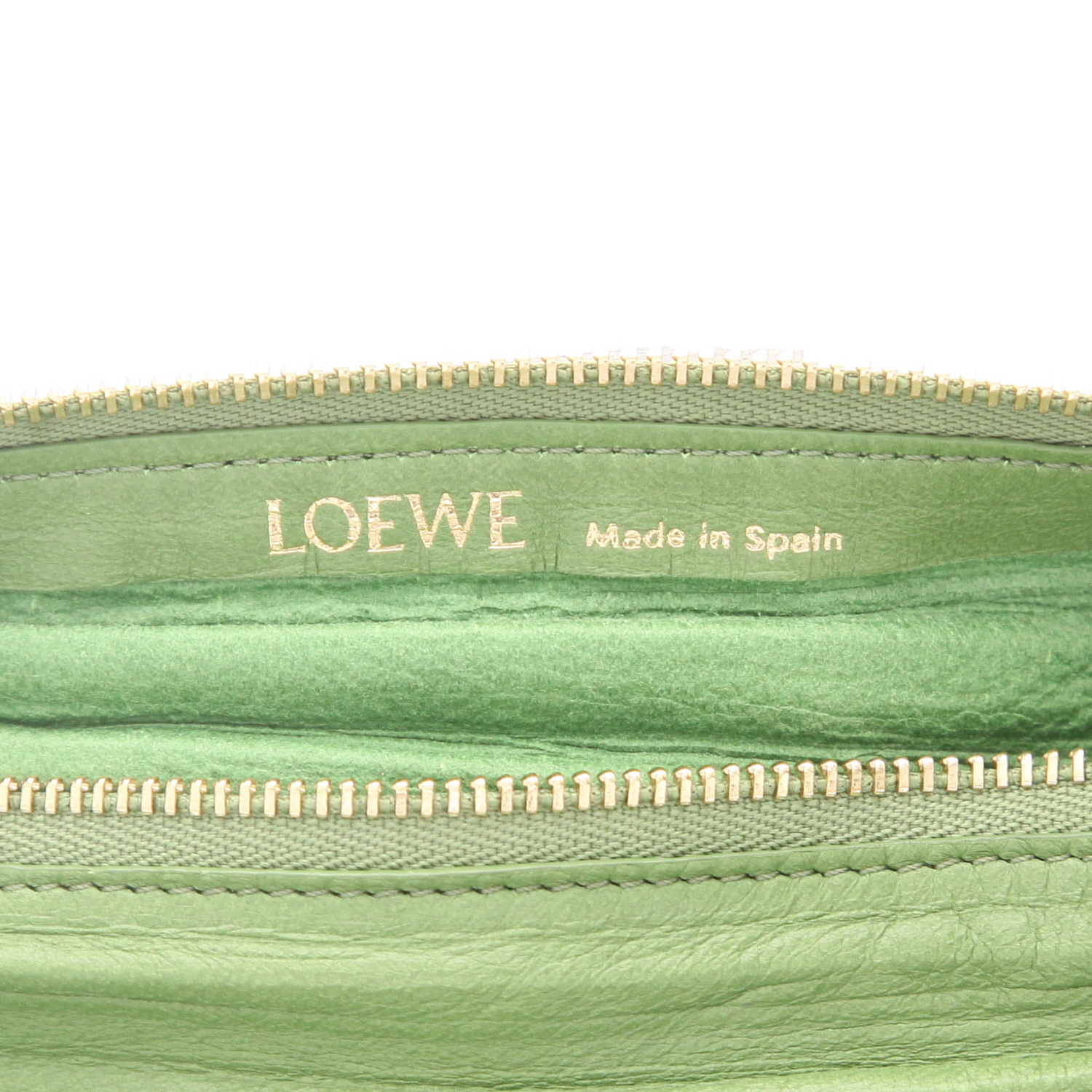 Bolso bandolera Loewe  Bracelet Pouch en cuero verde - Detail D2