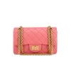 Chanel 2.55 shoulder bag  in pink quilted leather - 360 thumbnail