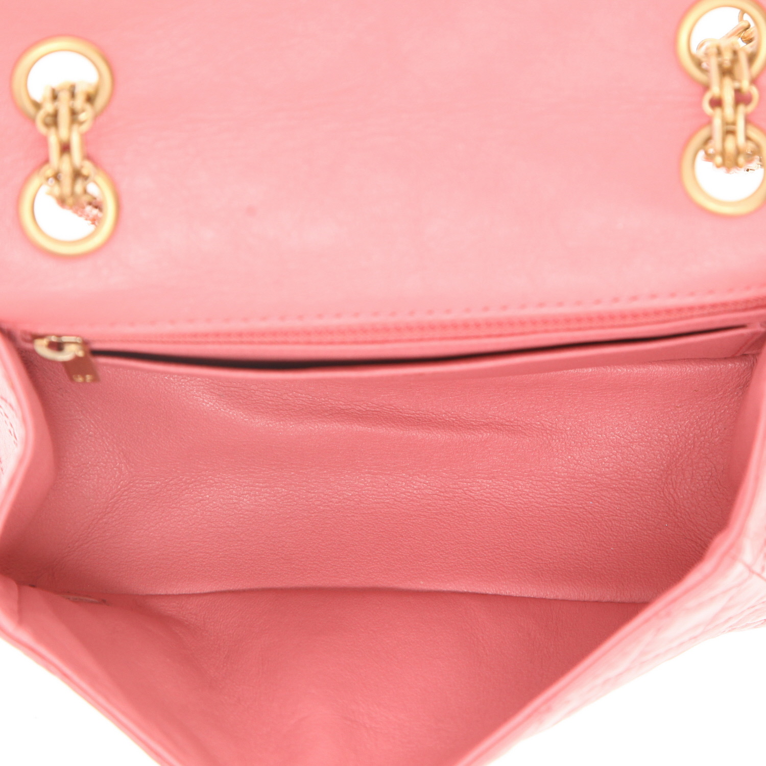 Bolso bandolera Chanel  Chanel 2.55 mini  en cuero acolchado rosa - Detail D3