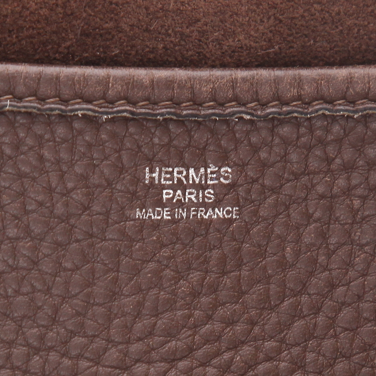 Sac bandoulière Hermès  Evelyne en cuir togo marron - Detail D2