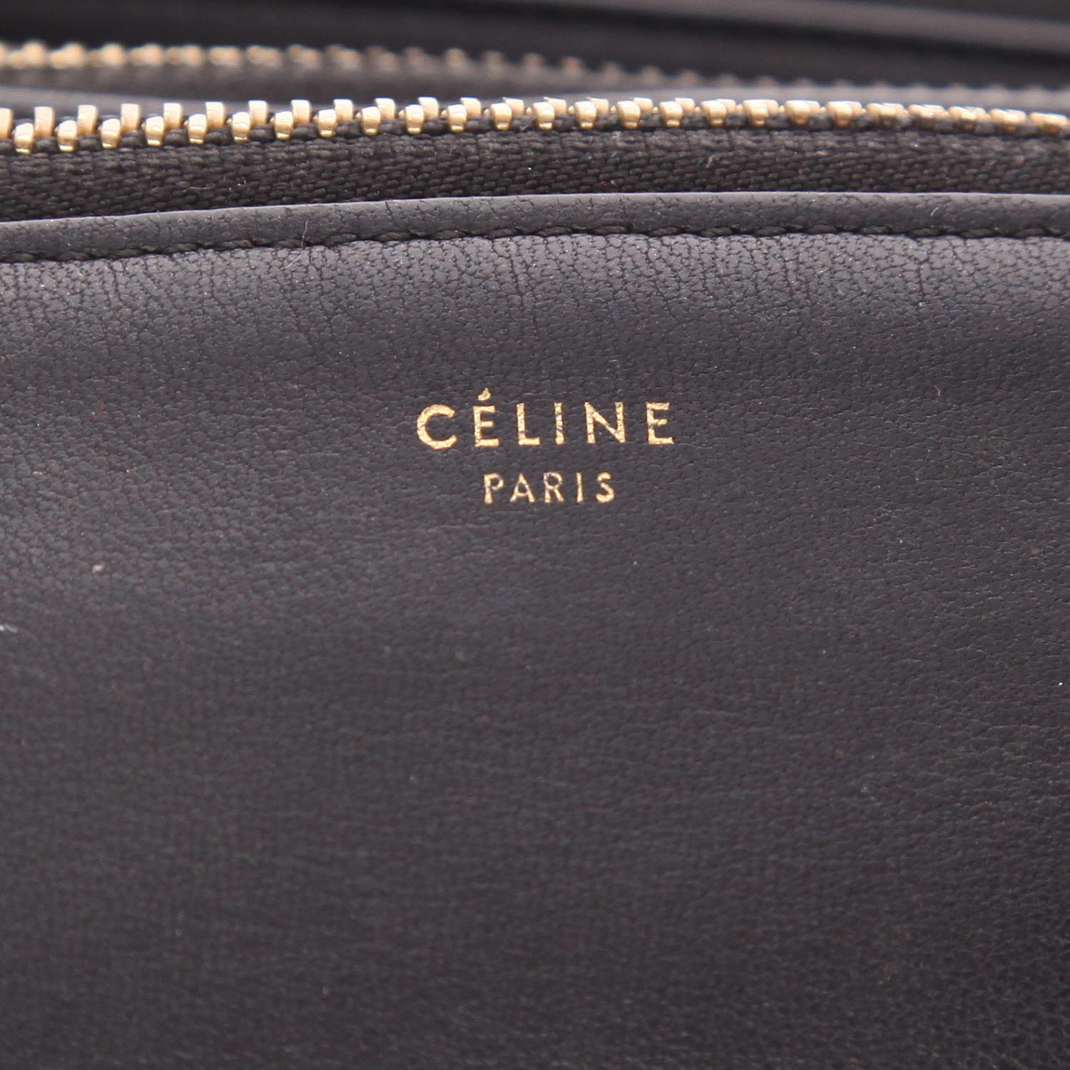 Celine  Trio shoulder bag  in black leather - Detail D2