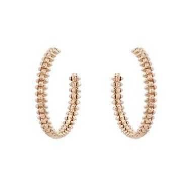 Orecchini a cerchio Cartier Clash De Cartier modello piccolo in oro rosa