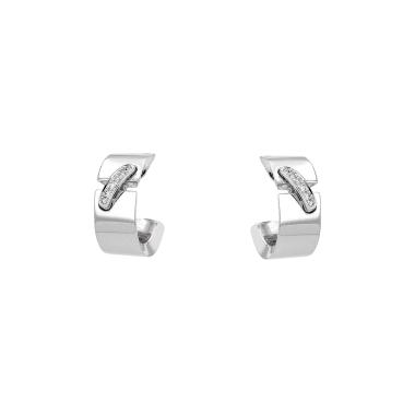 Paire de boucles d'oreilles Chaumet Lien en or blanc et diamants