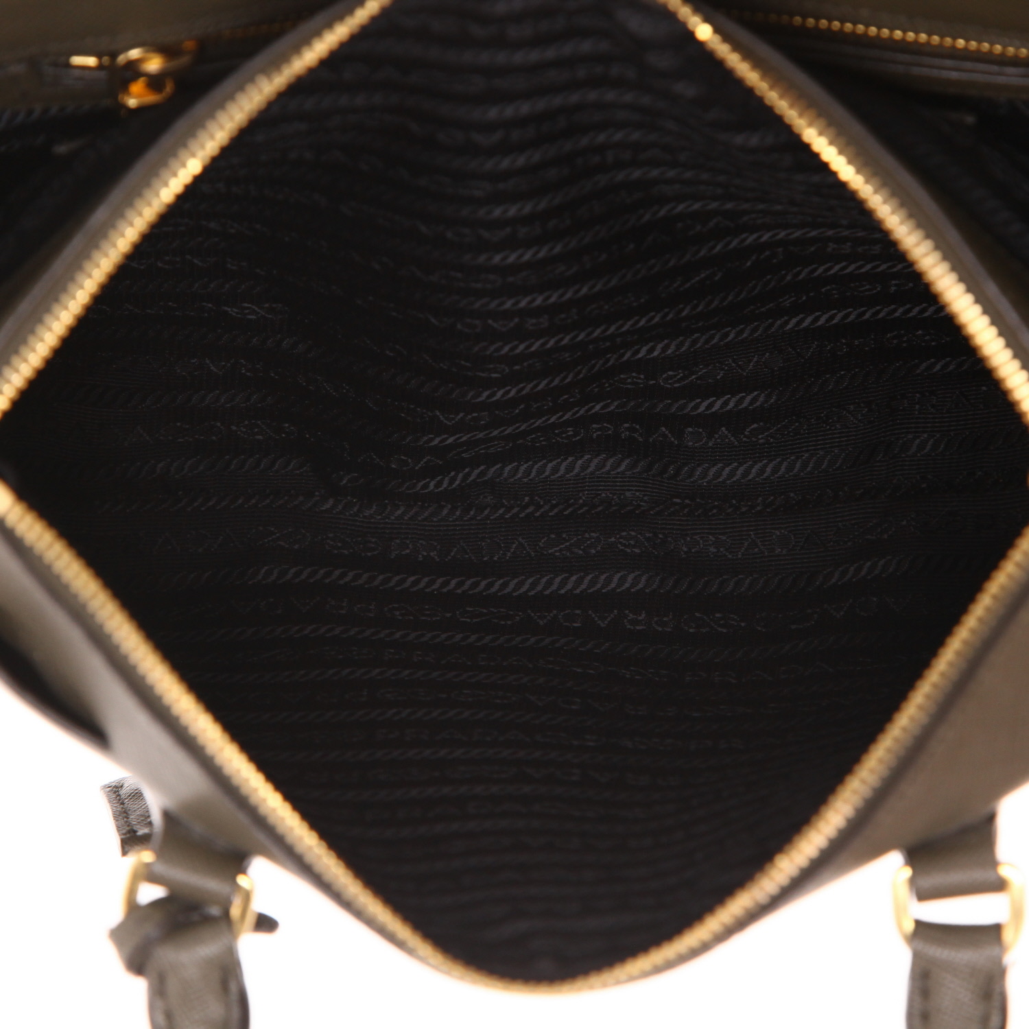 Sac à main Prada  Galleria en cuir saffiano vert-kaki - Detail D5