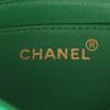 Bolso bandolera Chanel  Diana en satén verde - Detail D2 thumbnail