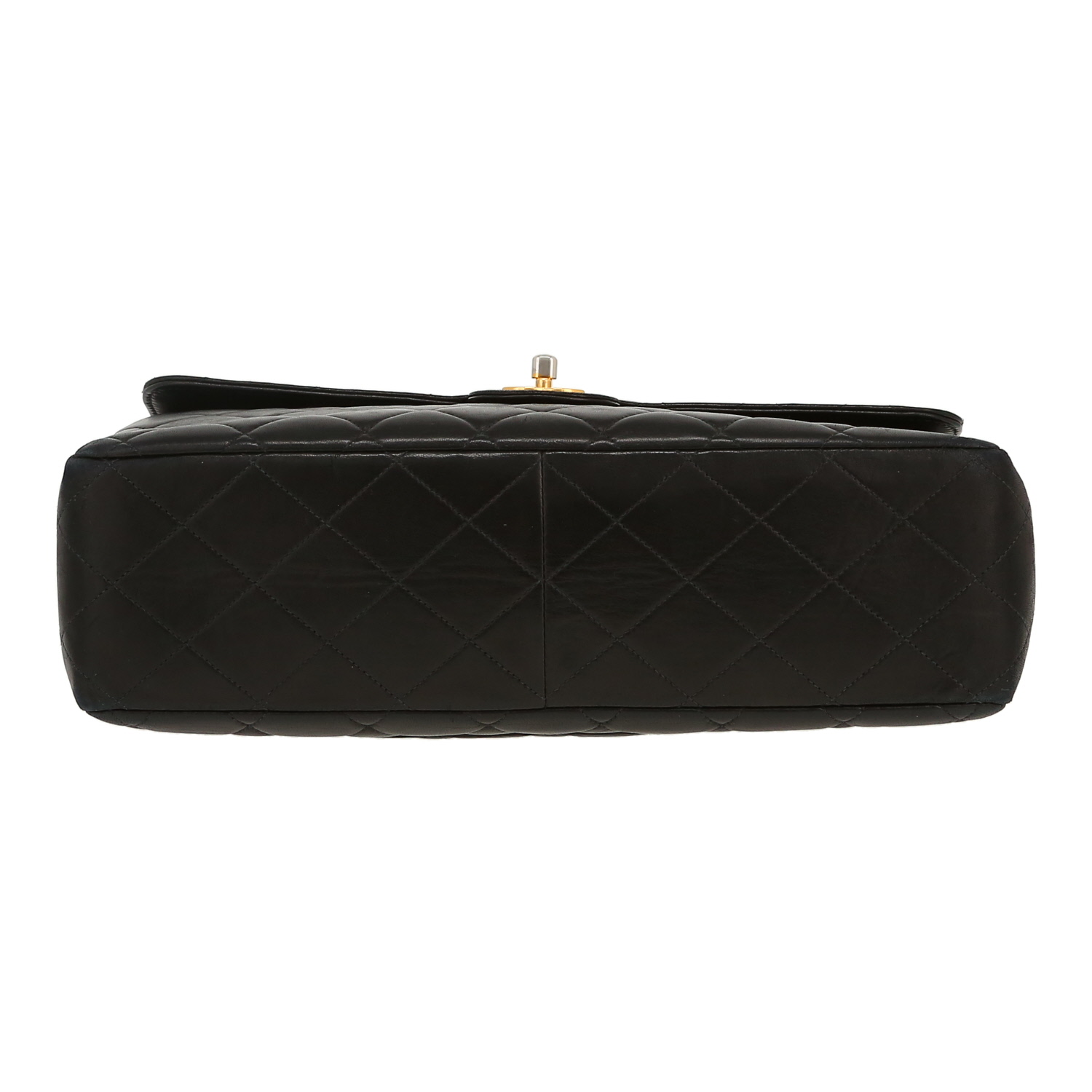Chanel  Timeless Jumbo shoulder bag  in black quilted leather - Detail D1