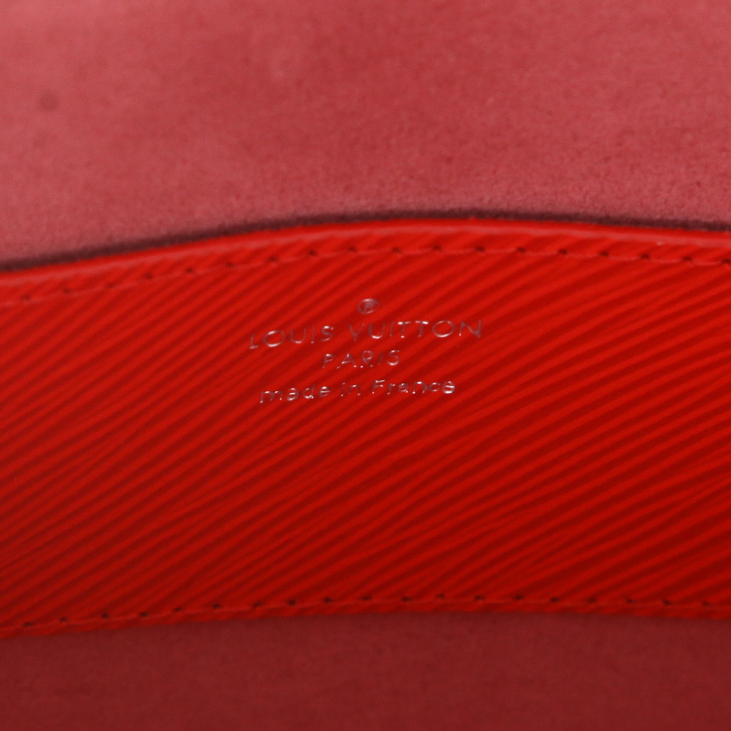 Sac bandoulière Louis Vuitton  Twist moyen modèle  en cuir épi rouge - Detail D2