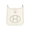 Bolso bandolera Hermès  Mini Evelyne en cuero taurillon clémence blanco - 360 thumbnail