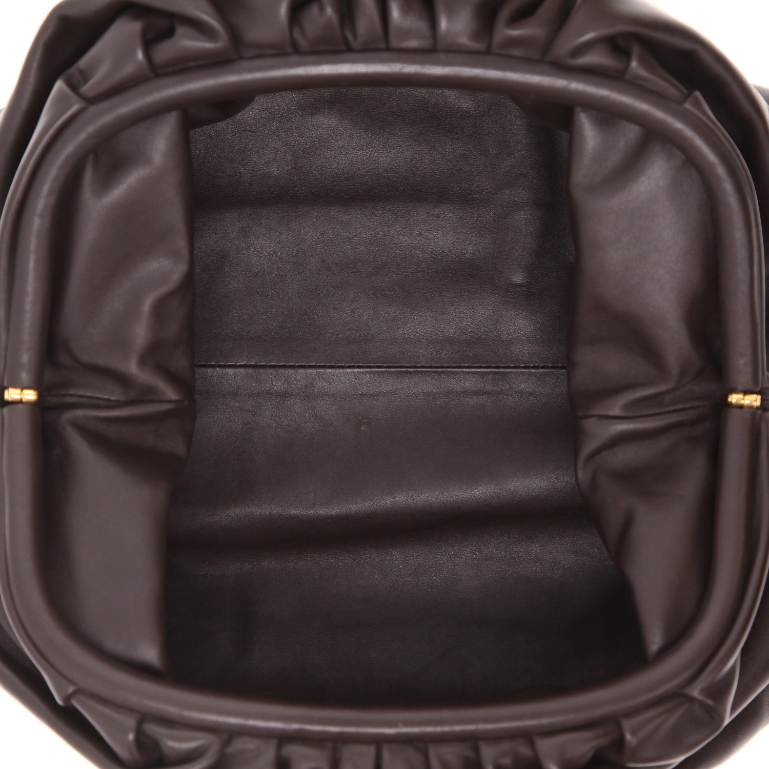 Pochette Bottega Veneta  Pouch en cuir marron - Detail D3