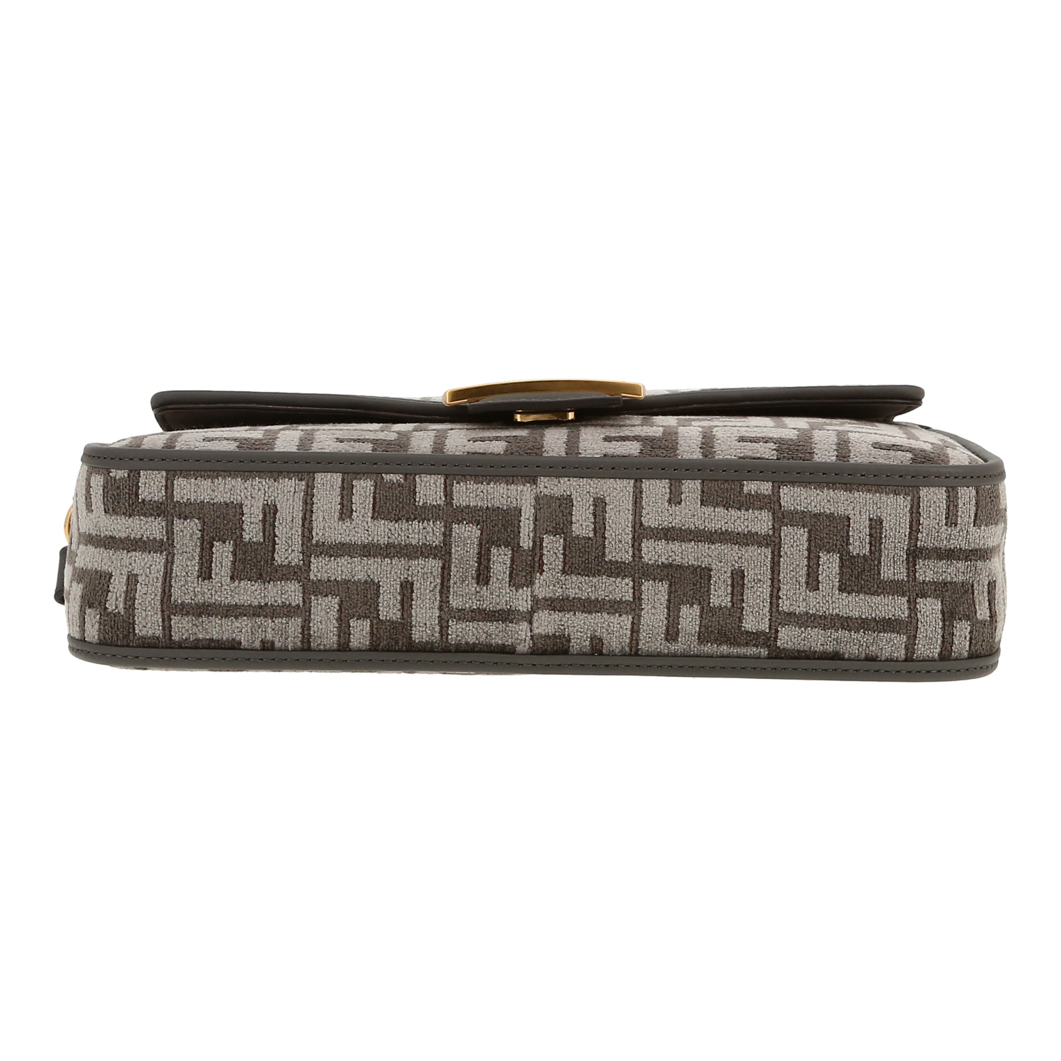 Bolso de mano Fendi  Baguette en lona monogram gris y cuero gris - Detail D1