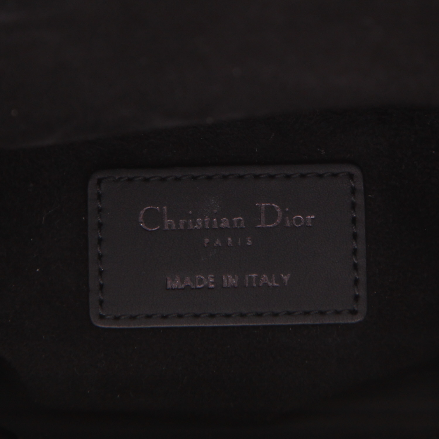 Bolso de mano Dior  Lady Dior en cuero cannage negro - Detail D2