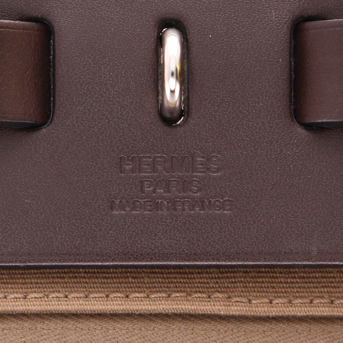 Sac porté épaule ou main Hermès  Herbag en toile marron et cuir marron - Detail D2