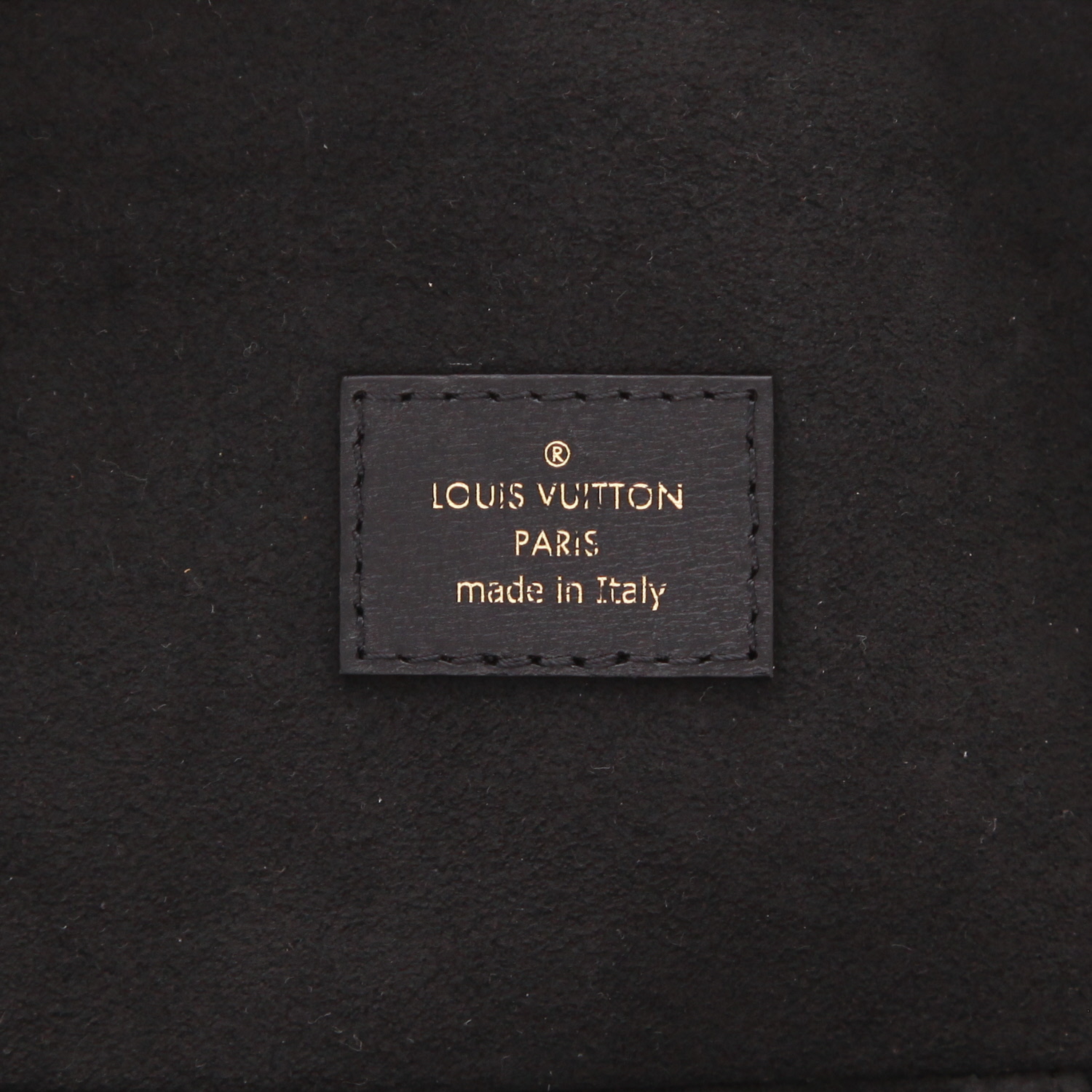 Louis Vuitton  Vanity Game On en toile monogram multicolore et noire et cuir noir - Detail D2