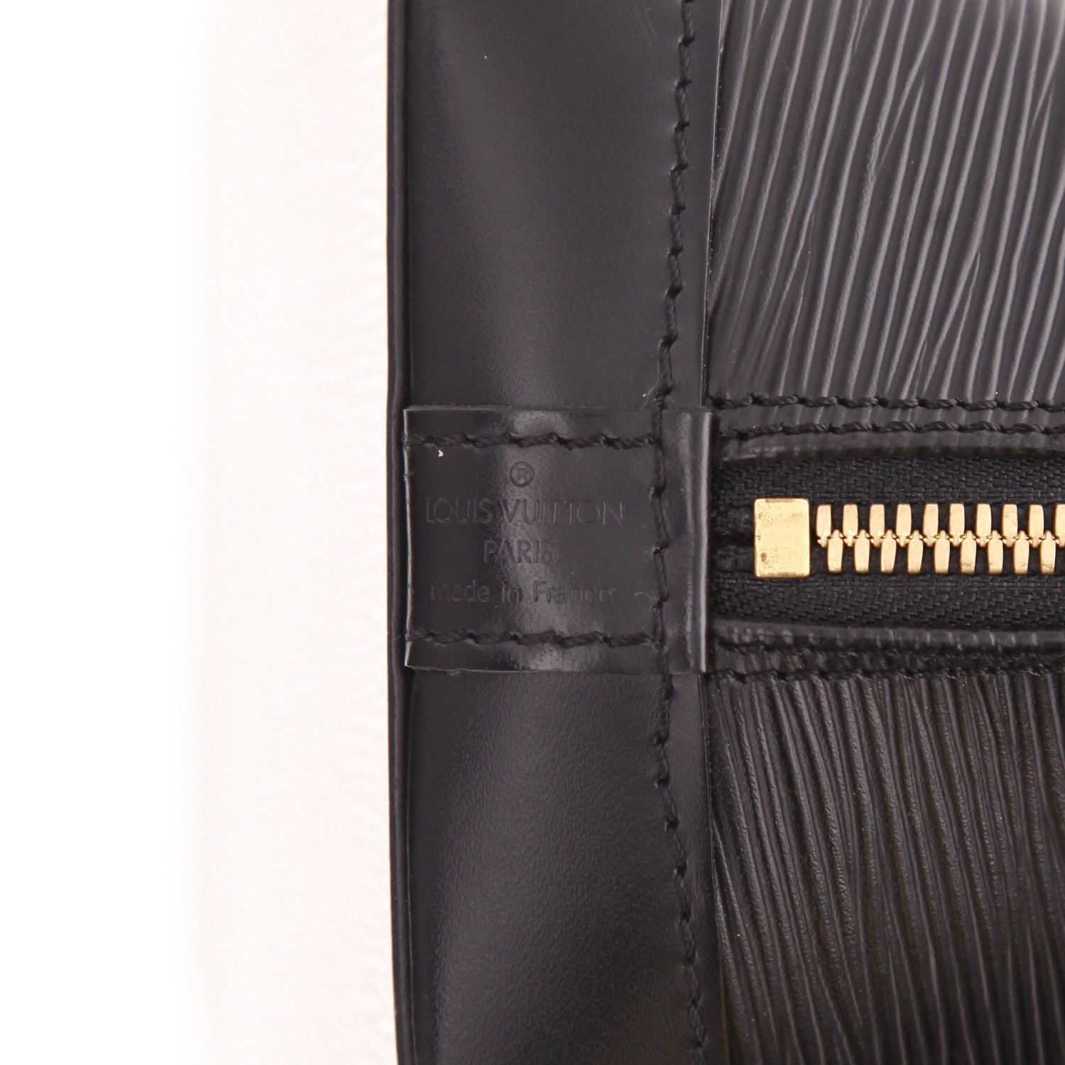 Sac à main Louis Vuitton  Alma petit modèle  en cuir épi noir - Detail D2